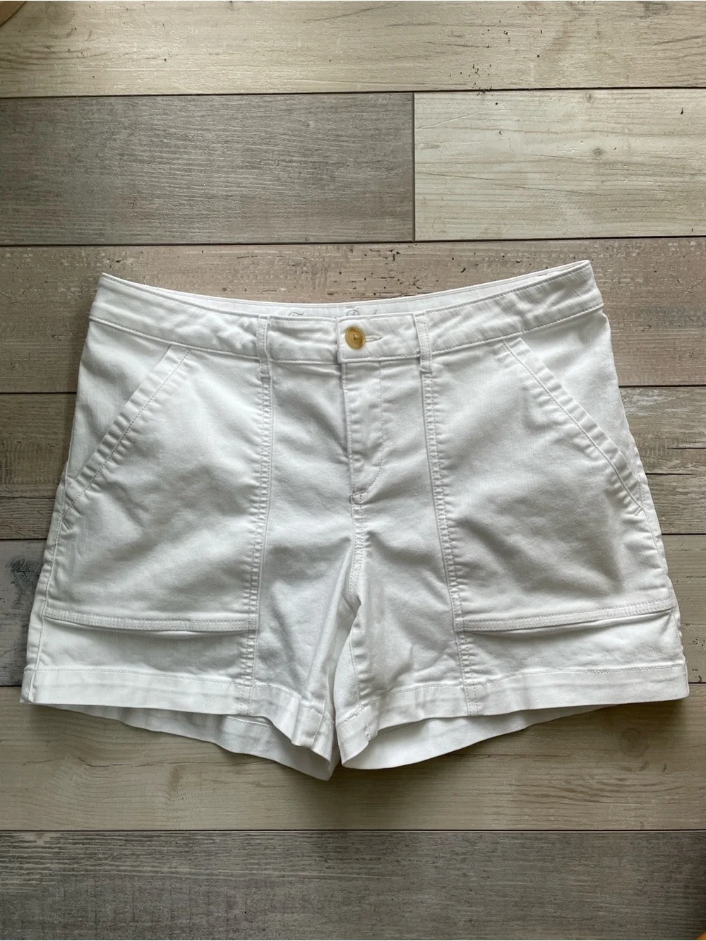 Tommy Bahama Ella Twill Field Shorts Sugar Wash White Utility Shorts Size 10 - Picture 5 of 13